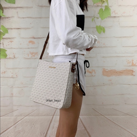 Michael Kors JST Large Crossbody - Picture 9 of 11